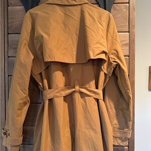 Woman’s a new day, relaxed trench coat, size XL, tan. Never worn!